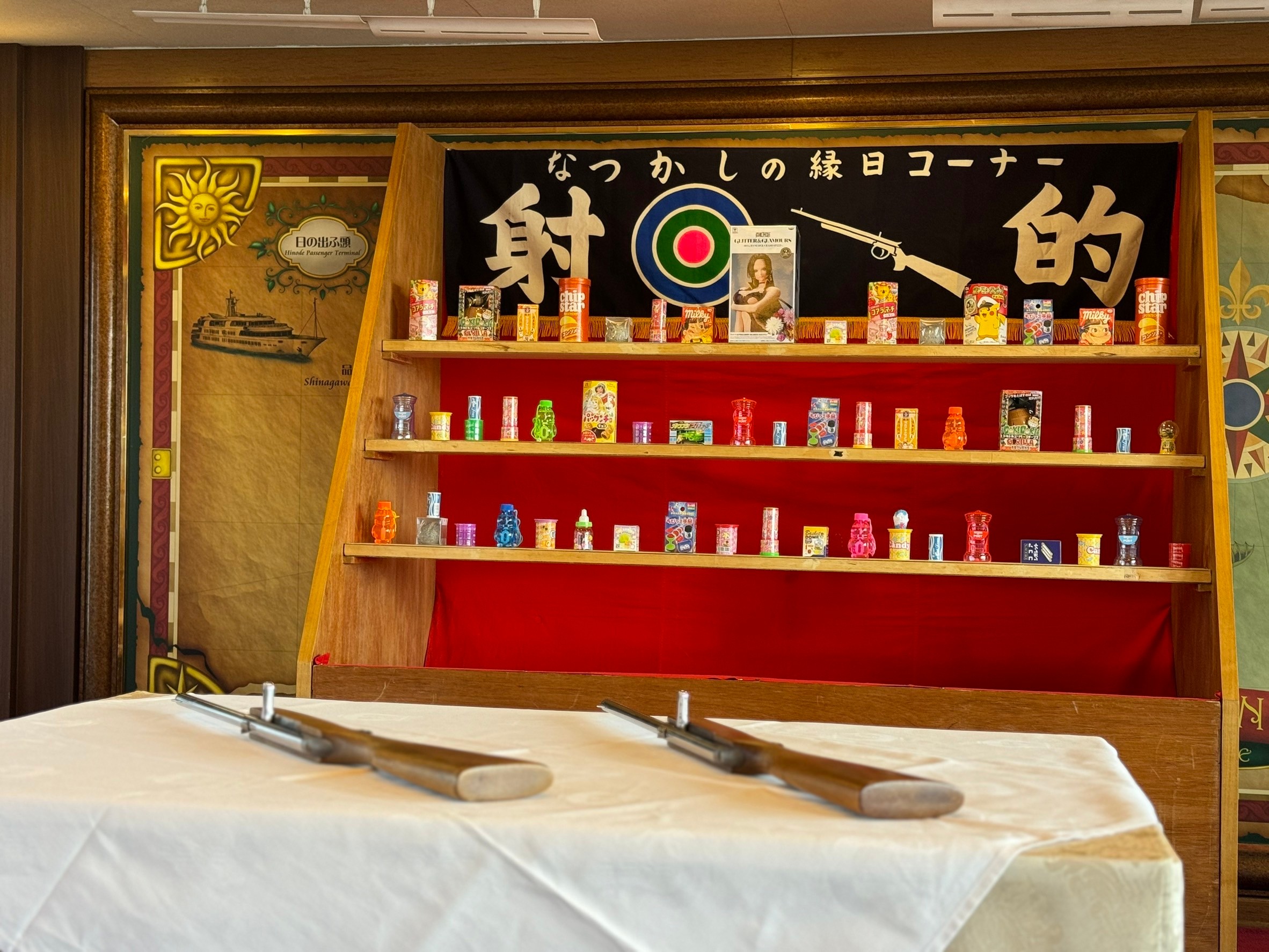 屋台の射的コーナー