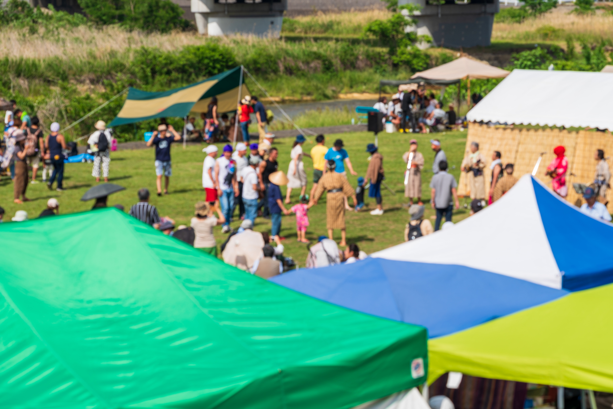 テントと夏祭り